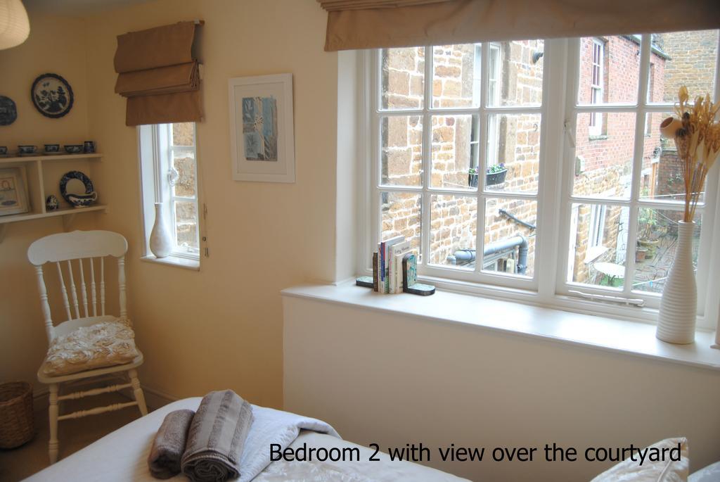 High Street Apartment Uppingham Bagian luar foto